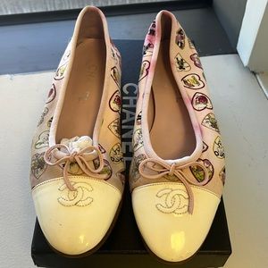 Chanel flats size 40- lots of life left. Pink with hearts. Some color bleed.